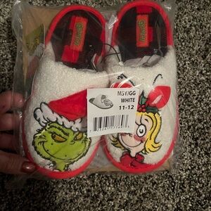 The Grinch kids slippers size